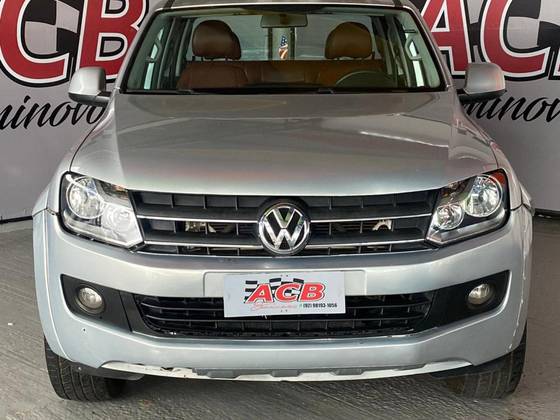 VOLKSWAGEN AMAROK 2.0 TRENDLINE 4X4 CD 16V TURBO INTERCOOLER DIESEL 4P AUTOMÁTICO VOLKSWAGEN AMAROK 2.0 TRENDLINE 4X4 CD 16V TURBO INTERCOOLER DIESEL 4P AUTOMÁTICO